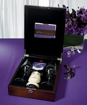wine box and love letter- BrideStLouis.com