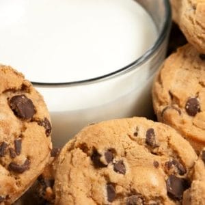 Milk And Cookies at a Wedding - BrideStLouis.com