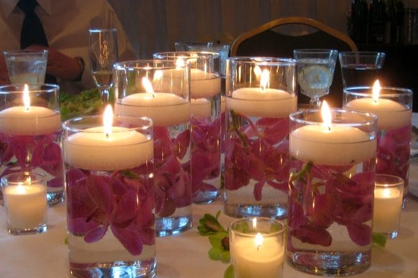 Candles for Romantic Decor For Your Wedding