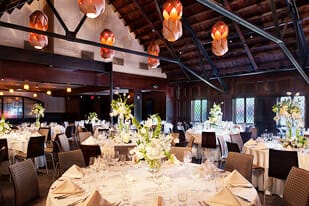 Wedding Venue - Hotel Banquet. Find more wedding venues at BrideStLouis.com.